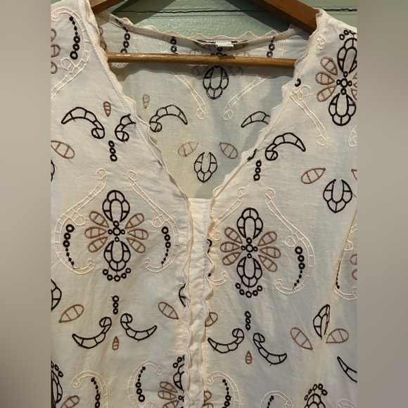 NWOT Cato Women's Multicolored Embroidered Blouse Size 22/24W - Picture 3 of 10